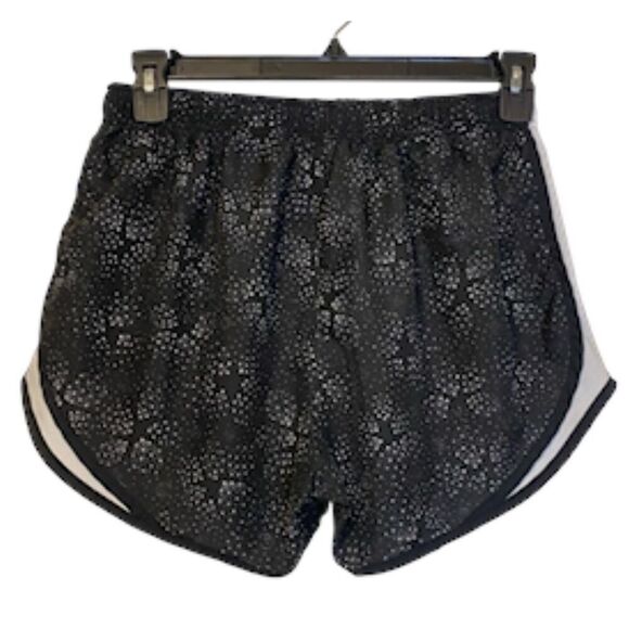 Nike Dri-FIT Women’s Running Shorts Size L Athleisure Sports - Picture 3 of 7